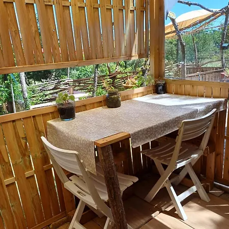 Tentes Sur Aire Privee En Pleine Nature Luxury tent Massillargues-Attuech